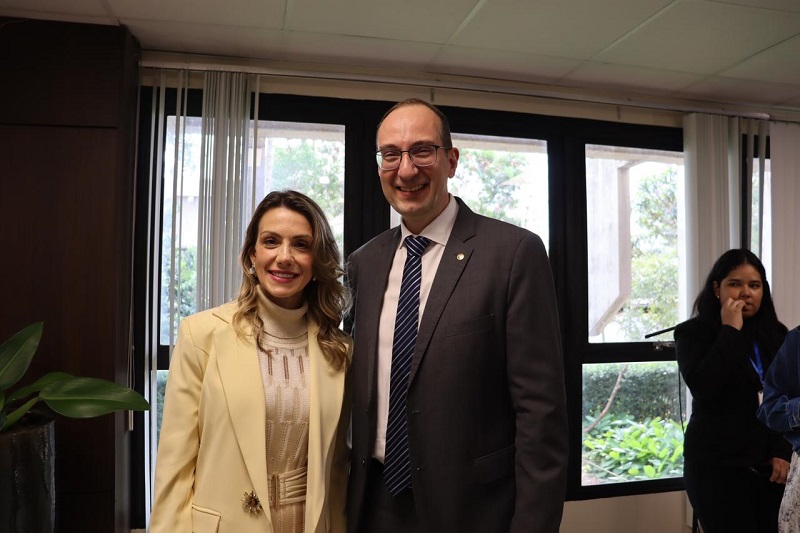Defensoria participa da posse da nova desembargadora do TJMS
