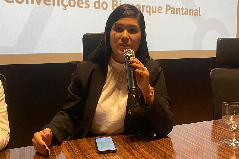Dra. Amanda Iguatemi