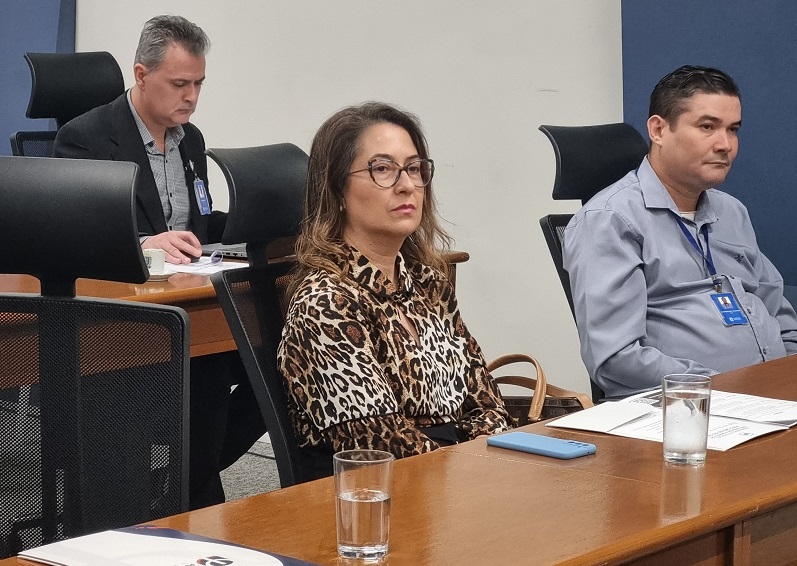 Dra Debora orfandade