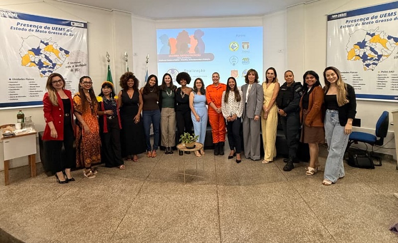 Dra Kricilaine palestra UEMS