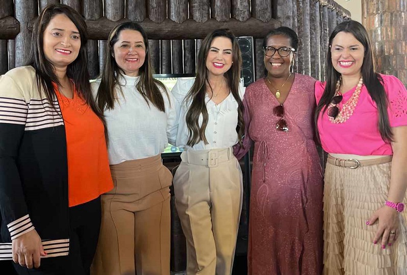 Dra Maria Clara e dep Mara