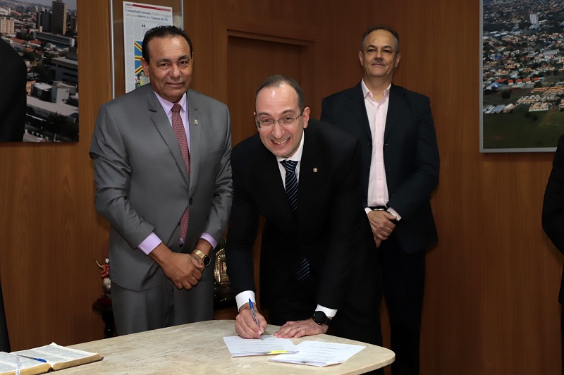IMG 7221 Assinatura de Convênio Câmara Municipal e Defensoria Pública