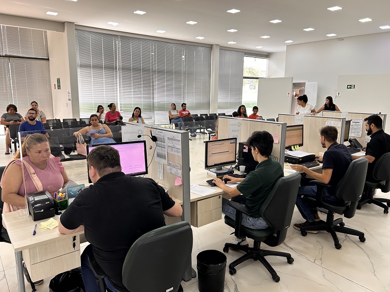 No sábado, Defensoria atende mais de 150 famílias em mutirão de vagas escolares na Capital