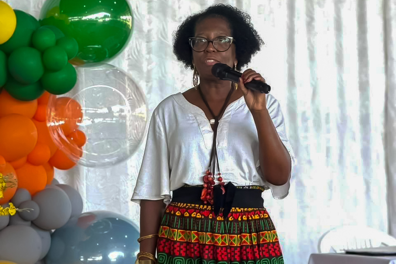 Defensoria debate educação antirracista com educadores em Miranda